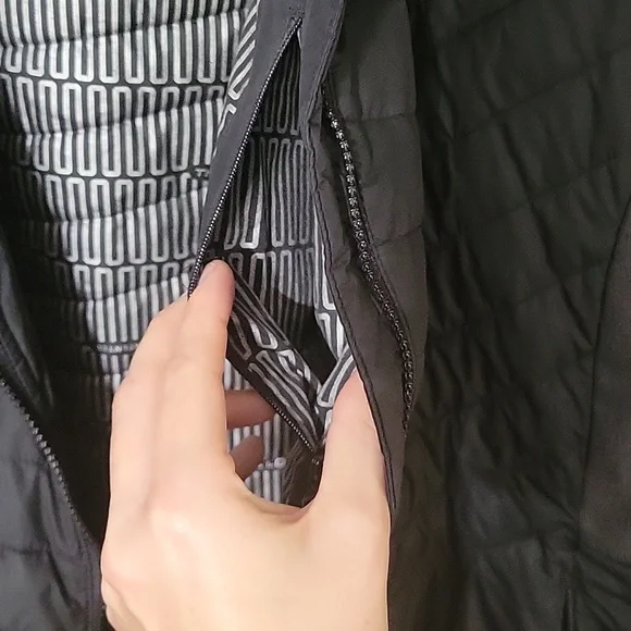 Columbia Black Puffer Jacket - Picture 4 of 13